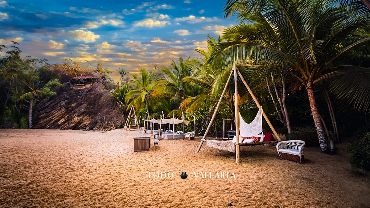 Majahuitas Beach Party – Gourmet Beach Dining Experience