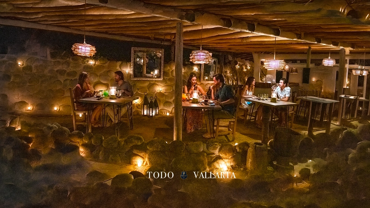 Rhythms of the Night – Intimate Dinner Tables