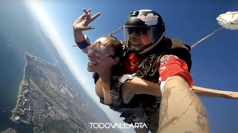 Skydive joy in midair