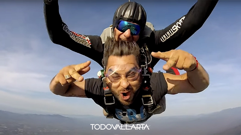Skydivers freefalling over Puerto Vallarta