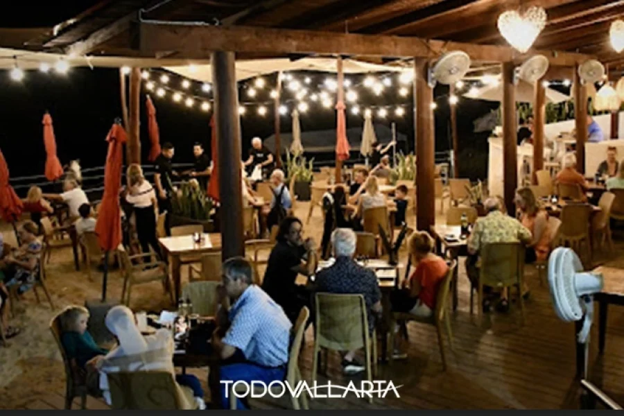 Bucerías taco tour night dining experience on beachfront restaurant